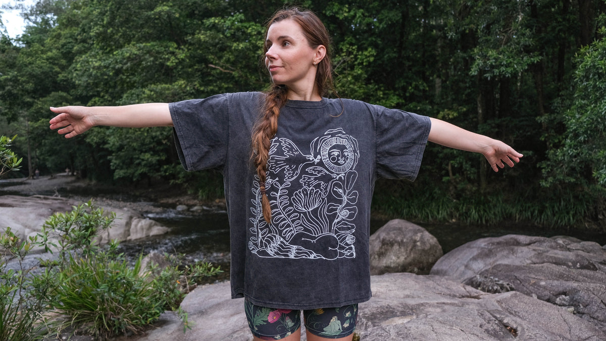 T-shirt - Black Stonewash - You're True Nature