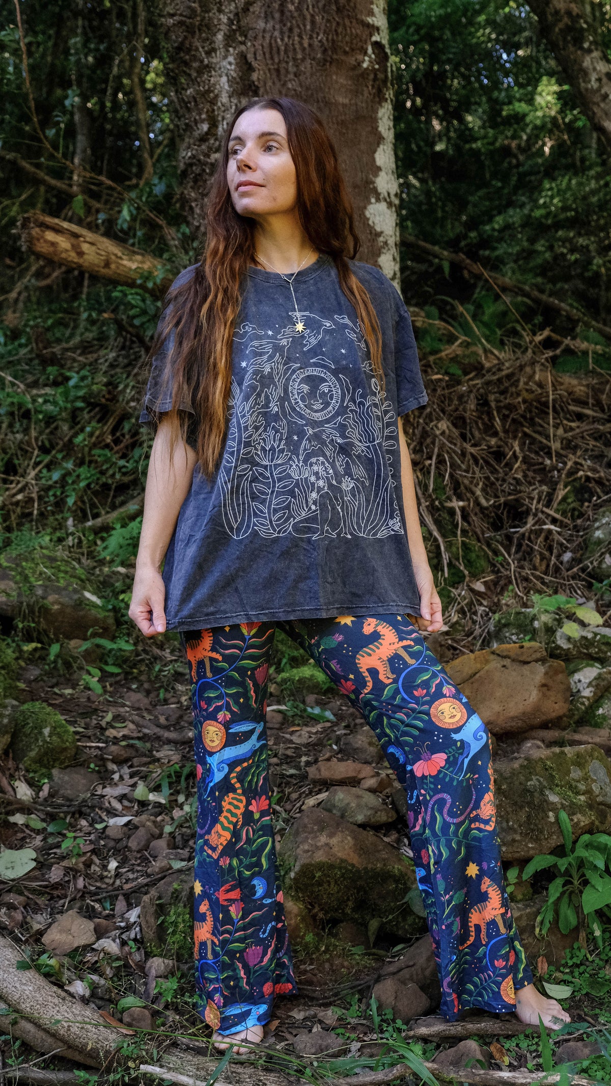 T-shirt - Black Stonewash - Moongazer