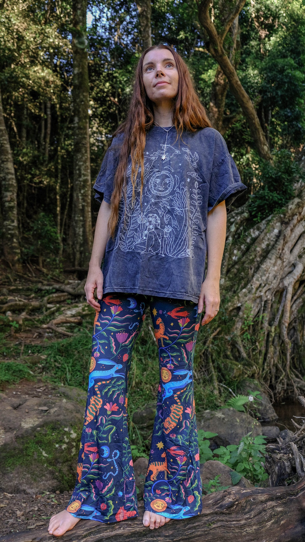 T-shirt - Black Stonewash - Moongazer