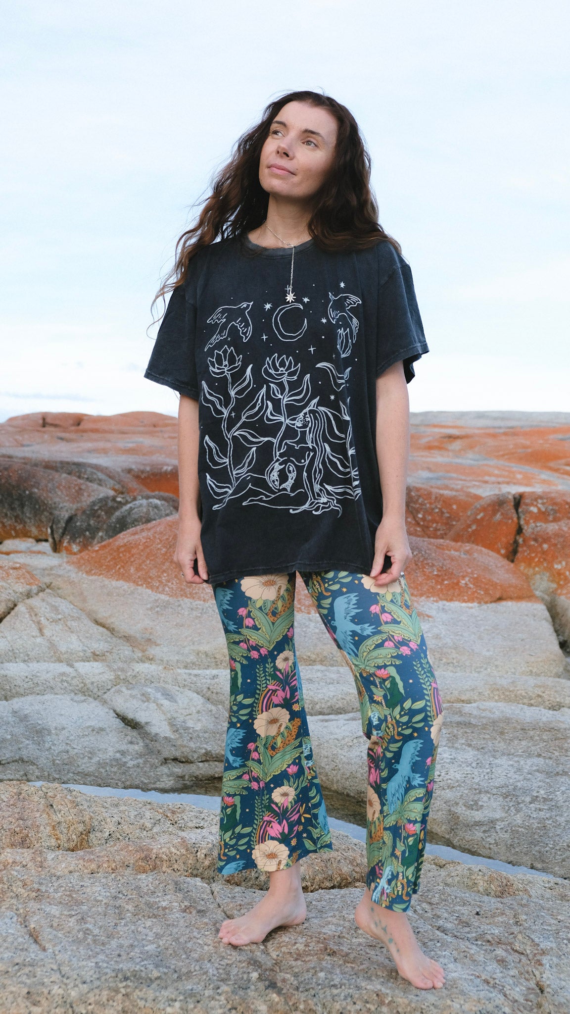 Guardians T-shirt - Black Stonewash