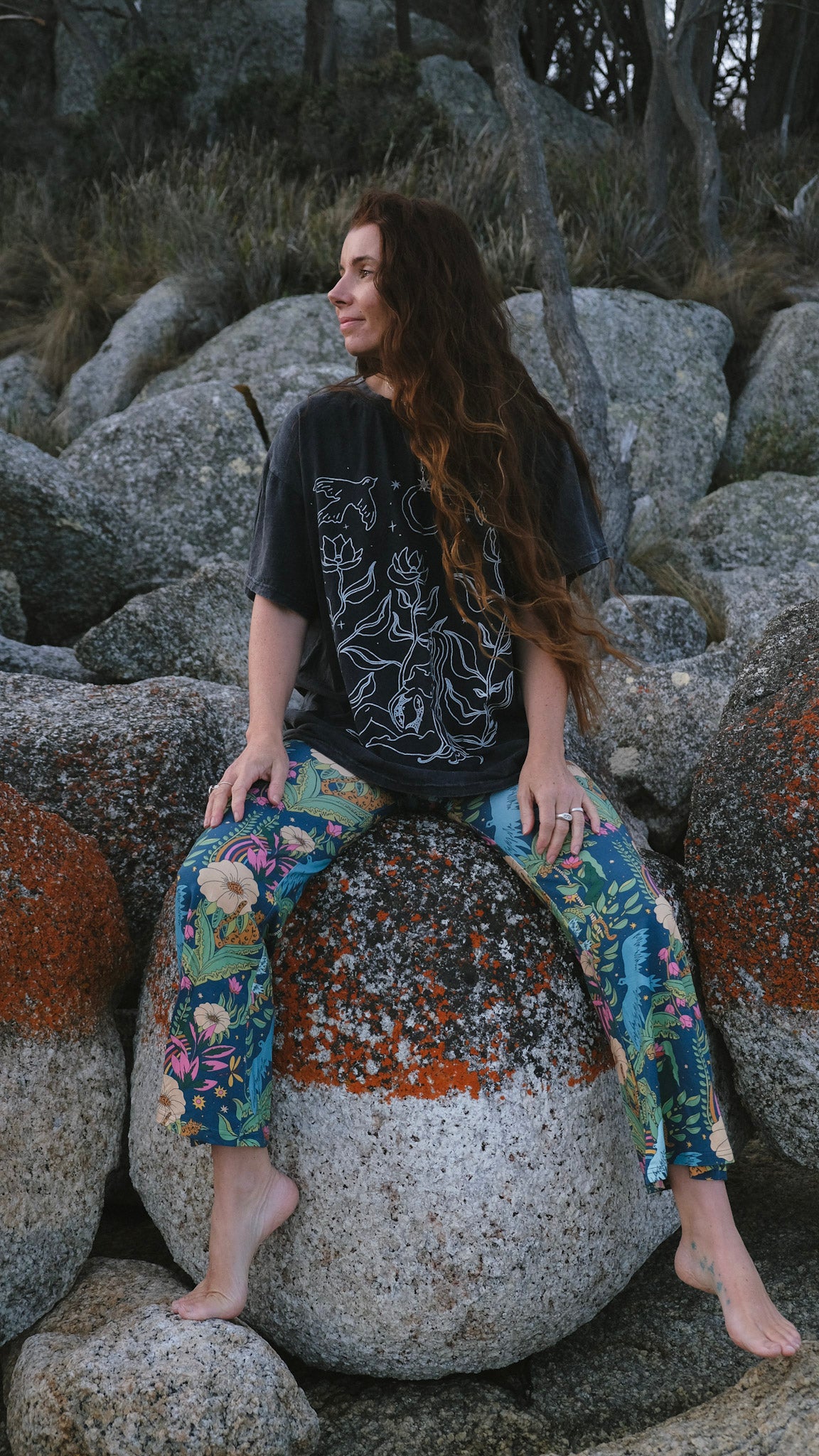 Guardians T-shirt - Black Stonewash