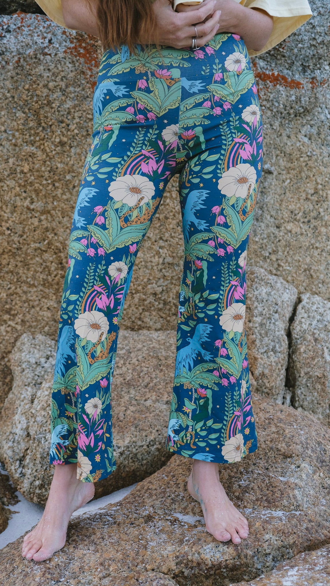 Cropped Flares - Night Jungle