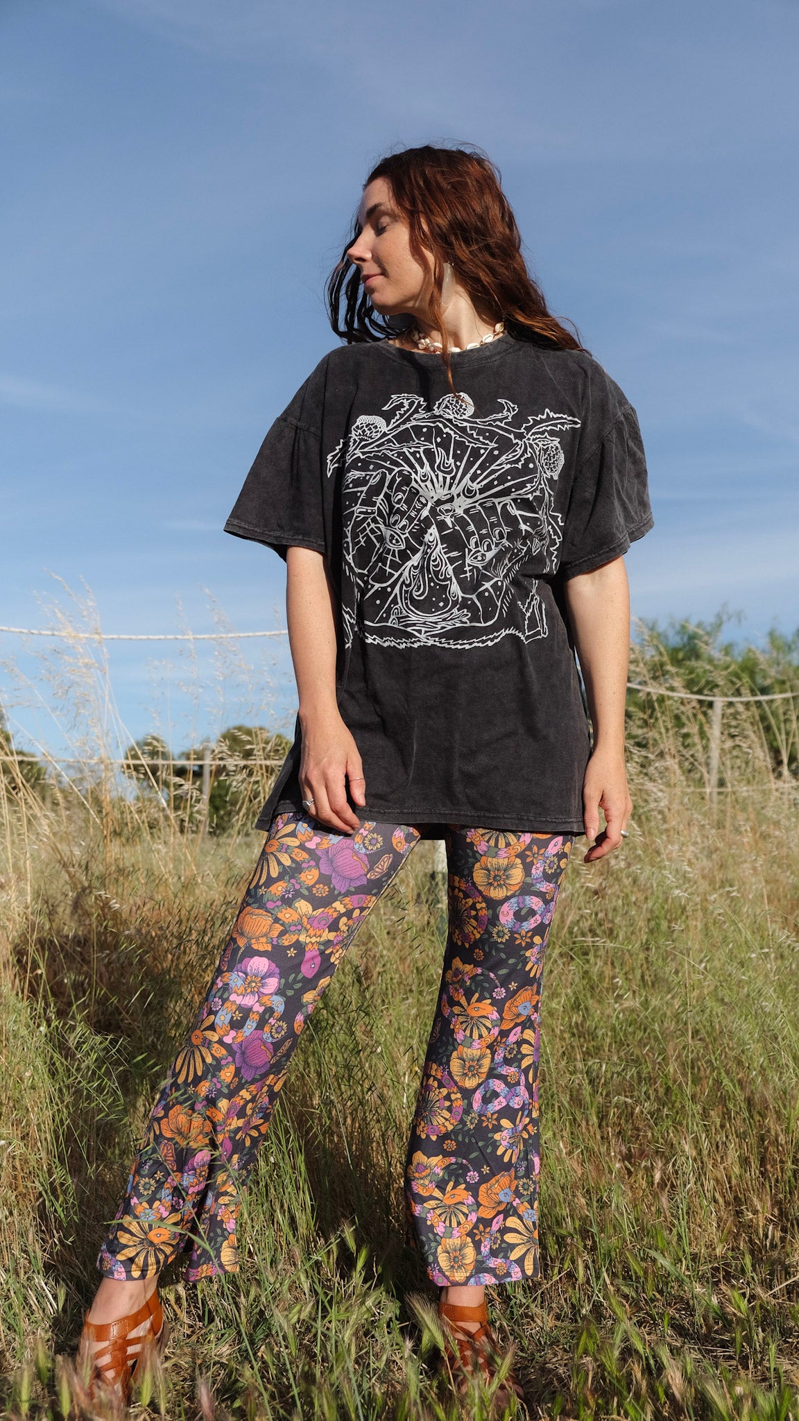 Cropped Flares - Black Snakes and Blooms