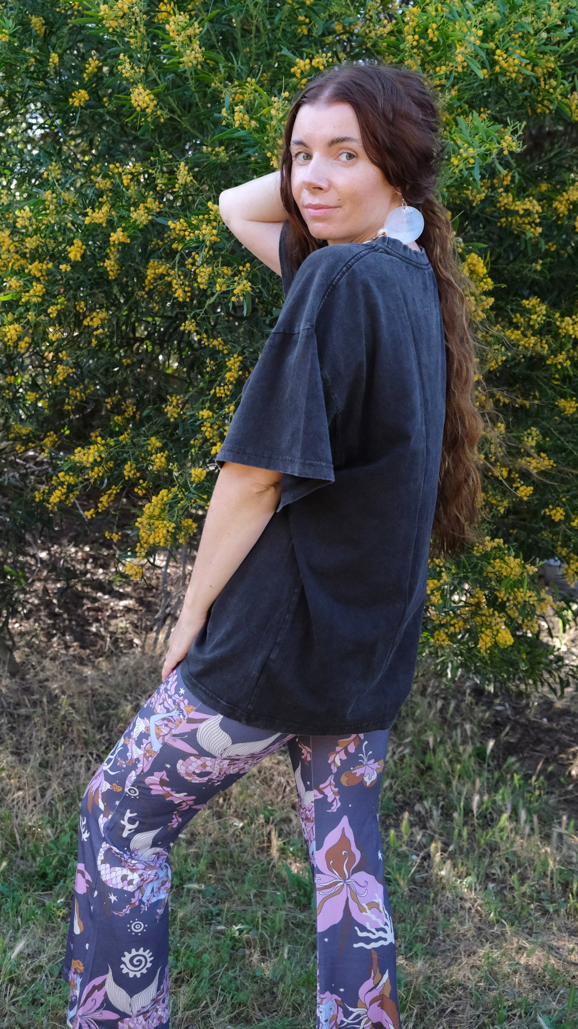 Black Celtic Mermaid T-shirt - Black stonewash