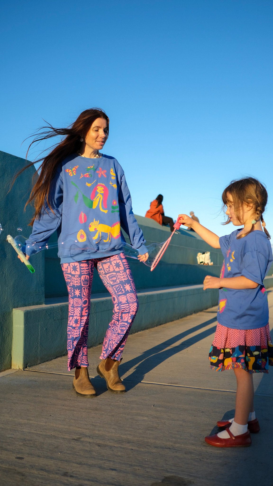 Queens Jumper - Cobalt