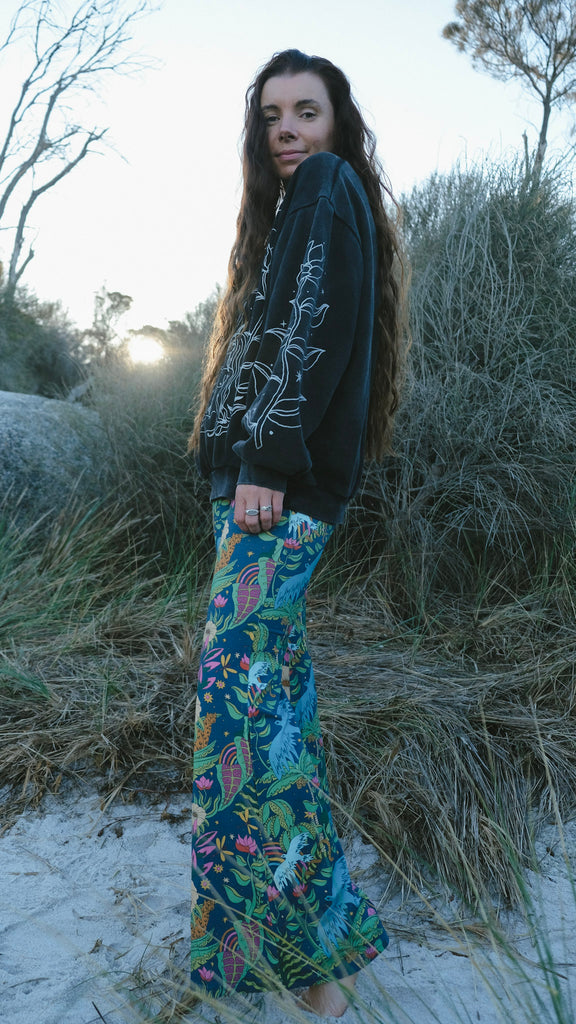Guardians Jumper - Black Stonewash