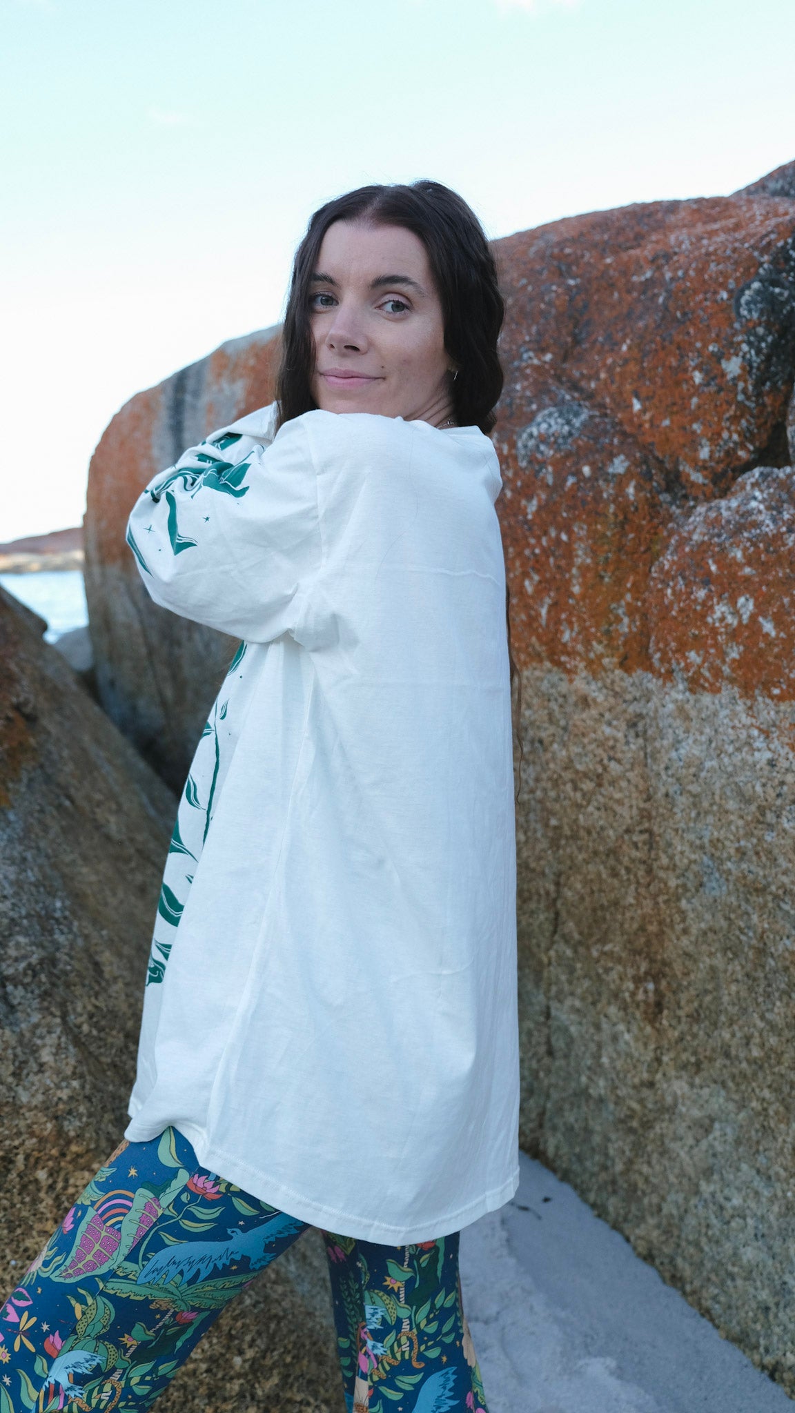 Guardians Long Sleeve T-shirt - White and Forest Green