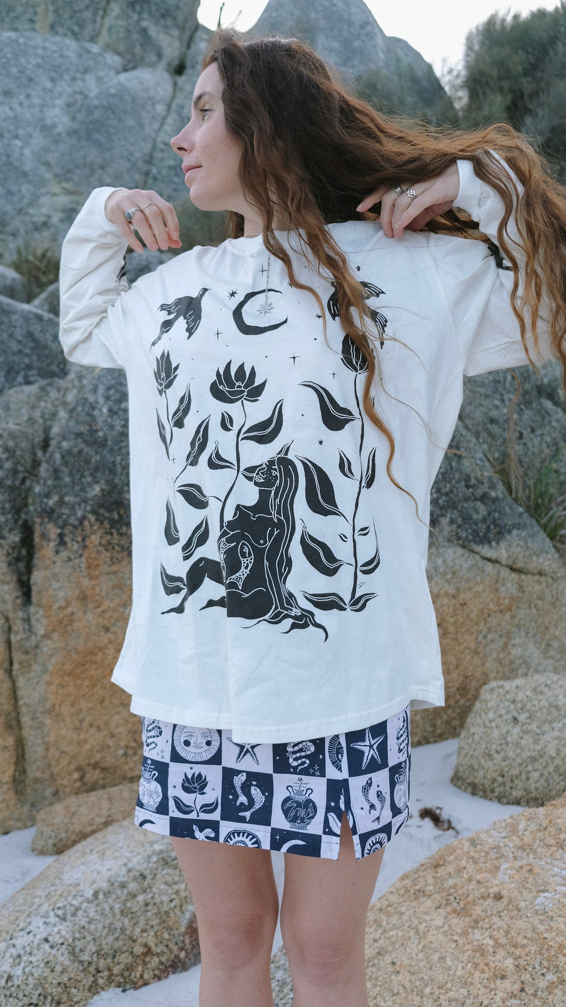 Guardians Long Sleeve T-shirt - White and Charcoal