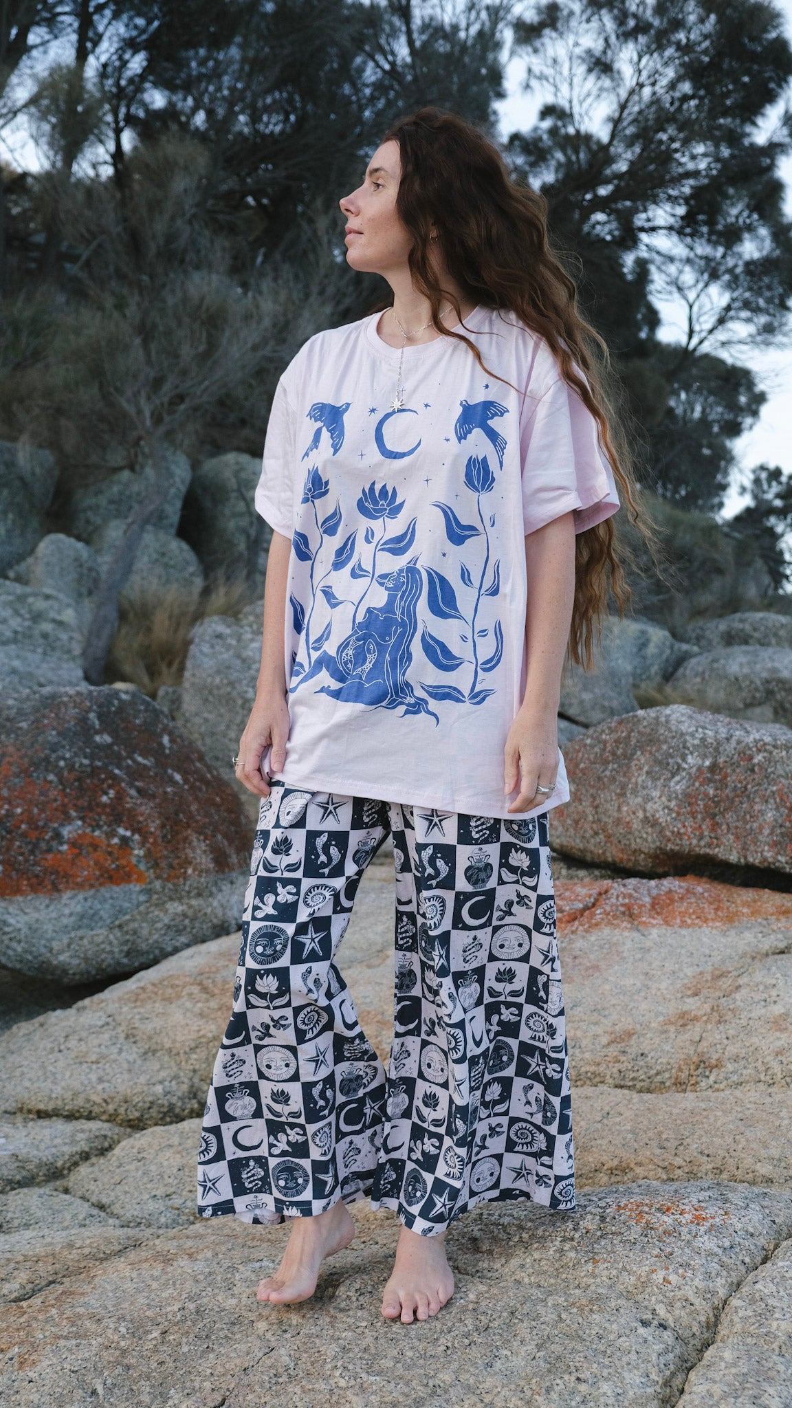Guardians T-shirt - Baby Pink and Cobalt