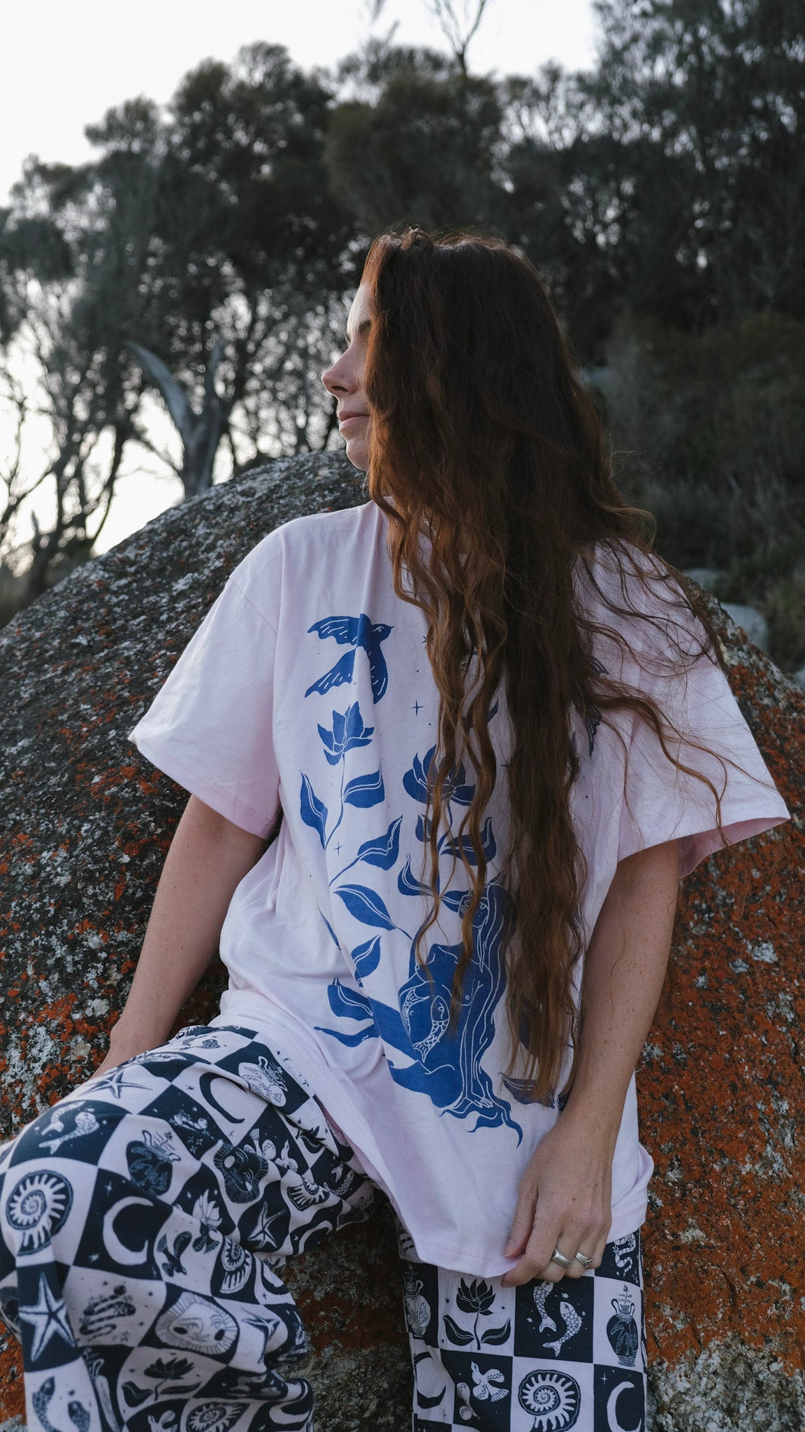 Guardians T-shirt - Baby Pink and Cobalt