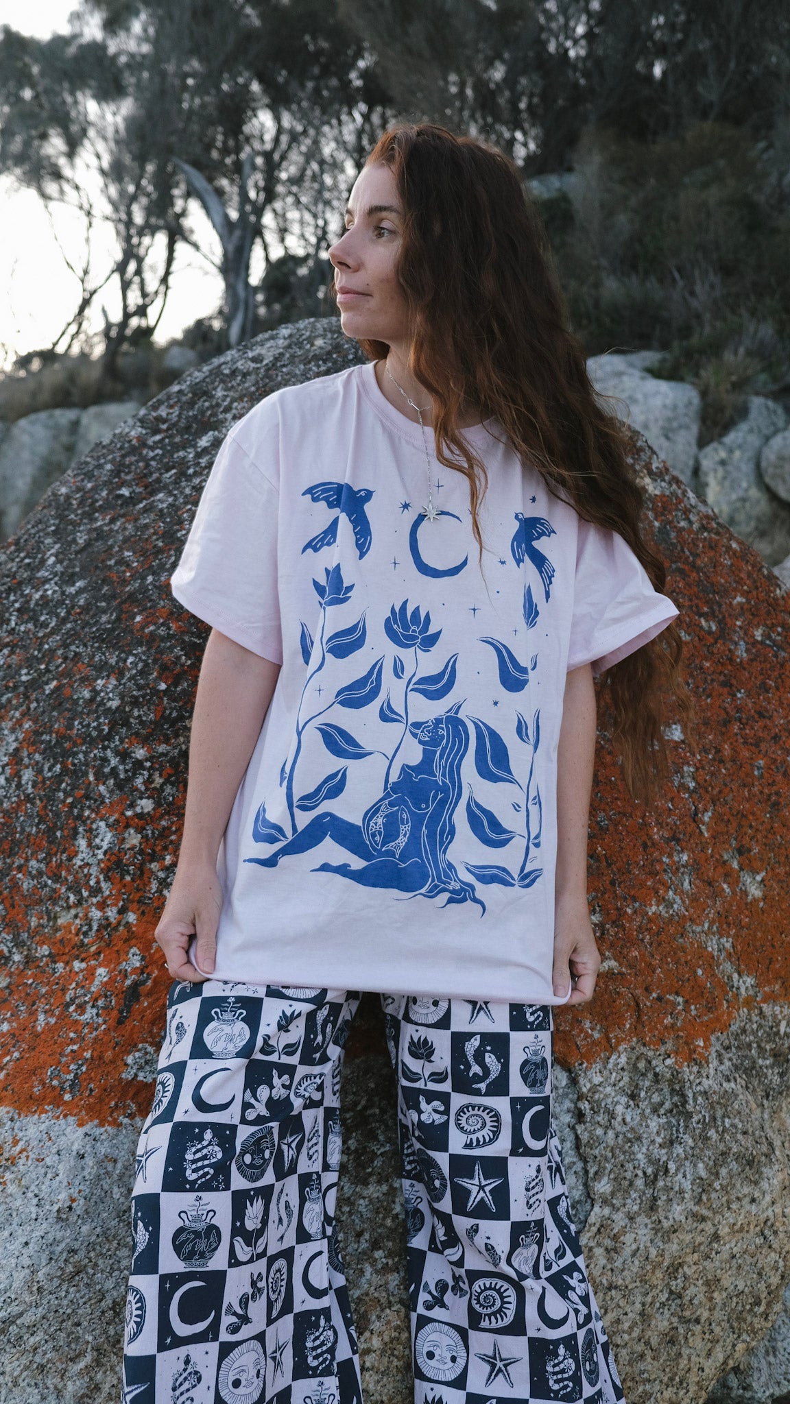 Guardians T-shirt - Baby Pink and Cobalt
