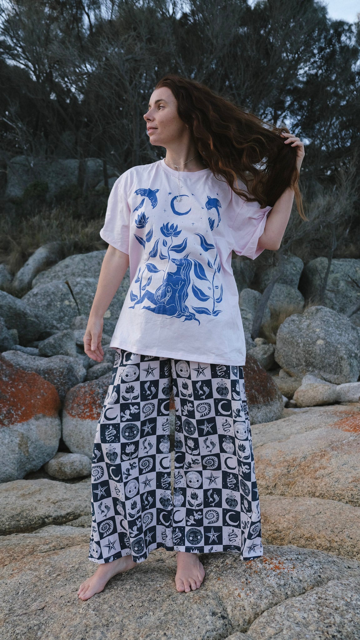 Guardians T-shirt - Baby Pink and Cobalt