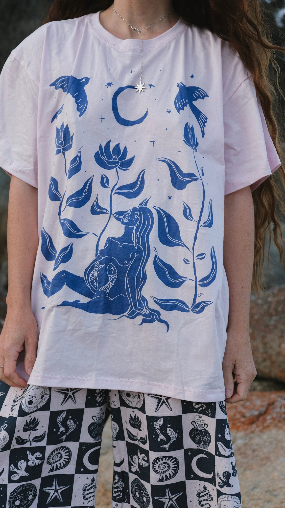 Guardians T-shirt - Baby Pink and Cobalt