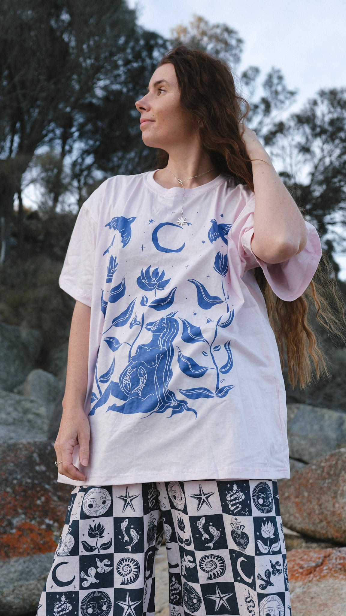 Guardians T-shirt - Baby Pink and Cobalt