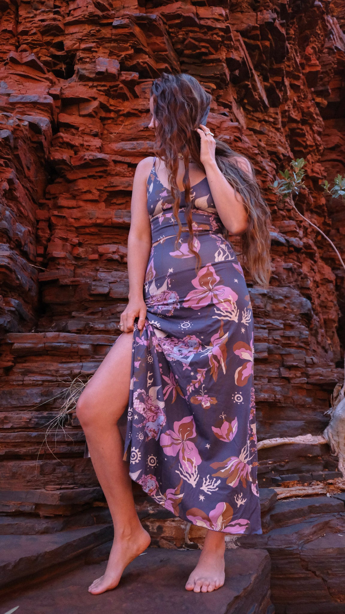 V-Neck Singlet - Indigo Mermaids