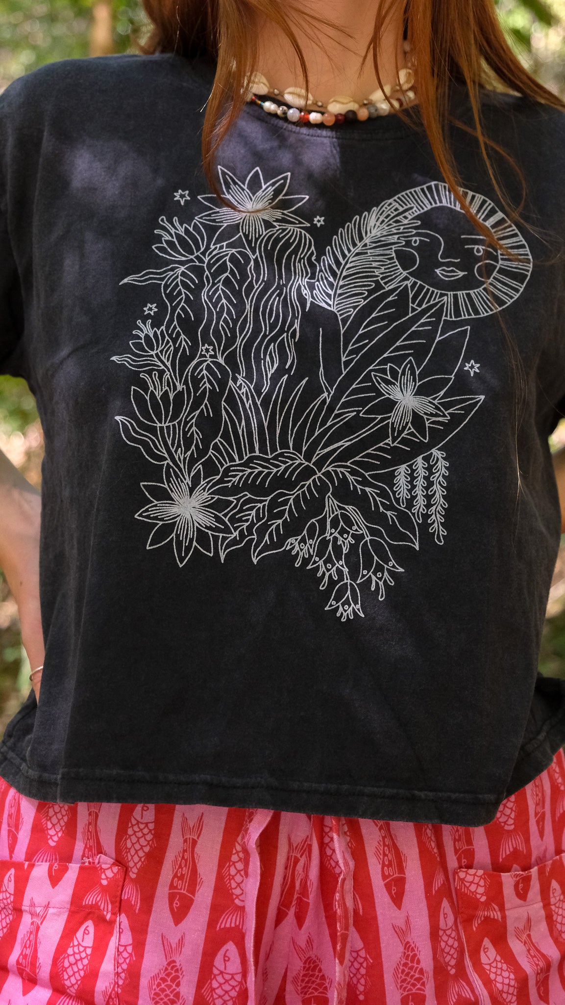Jungle Woman Cropped Tshirt - Black stonewash
