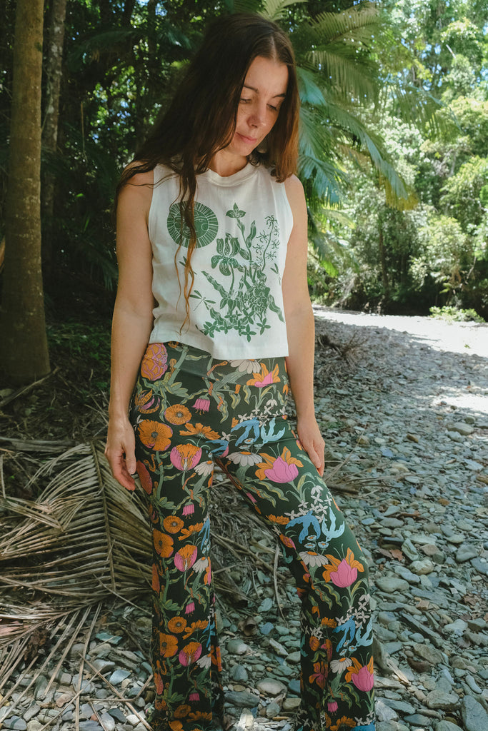 Sleeveless Crop Tee - Sun Worship - Natural white