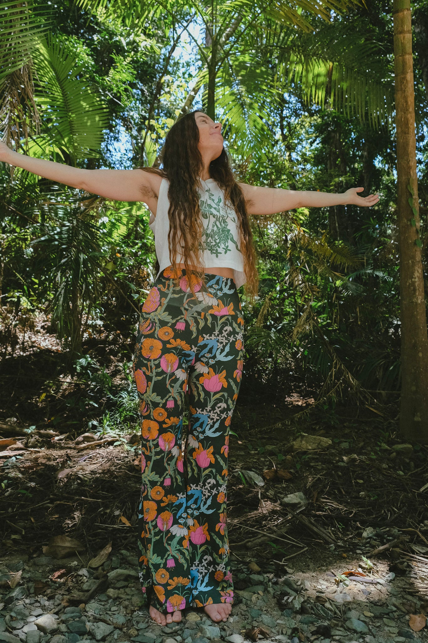 Sleeveless Crop Tee - Sun Worship - Natural white