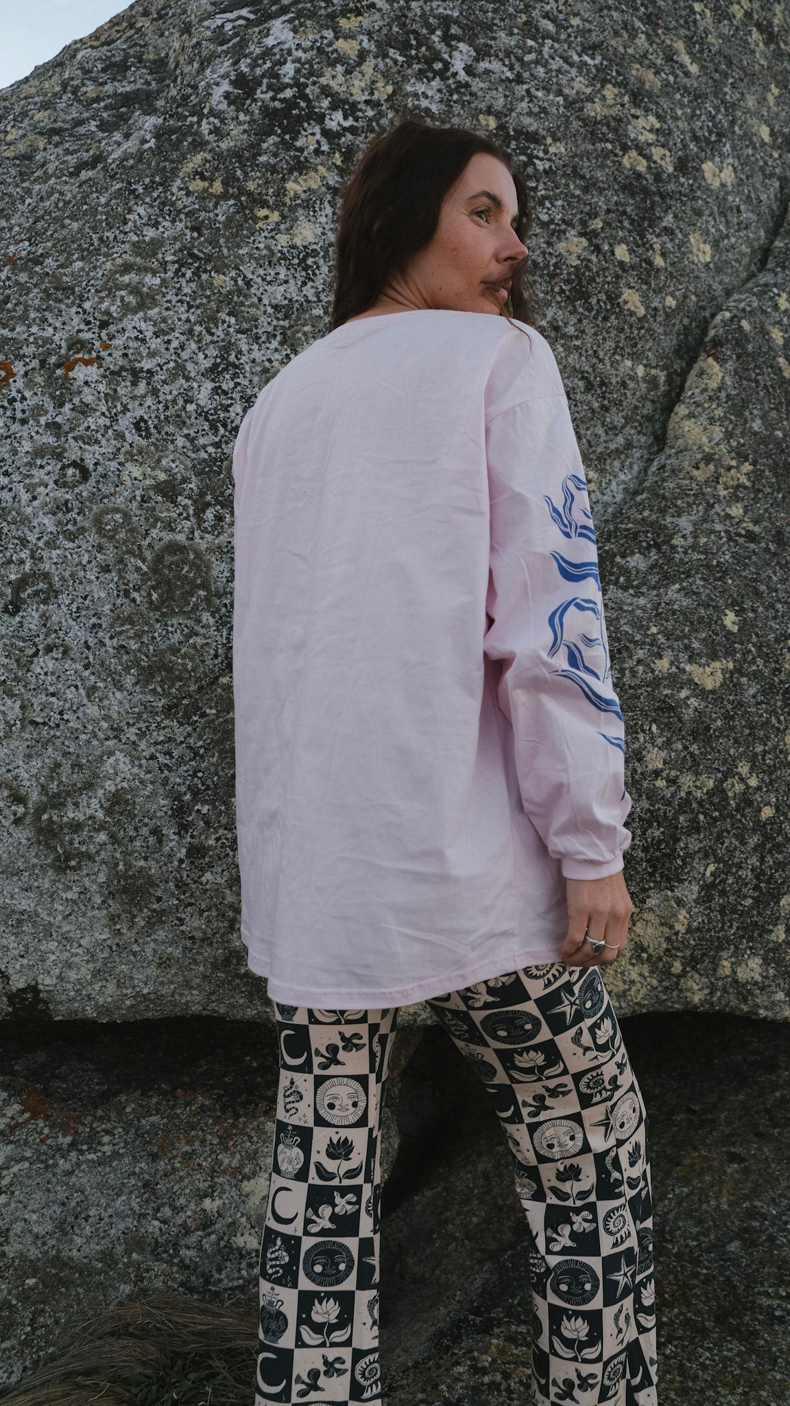 Water Bearer Long Sleeve T-shirt - Baby Pink and Cobalt