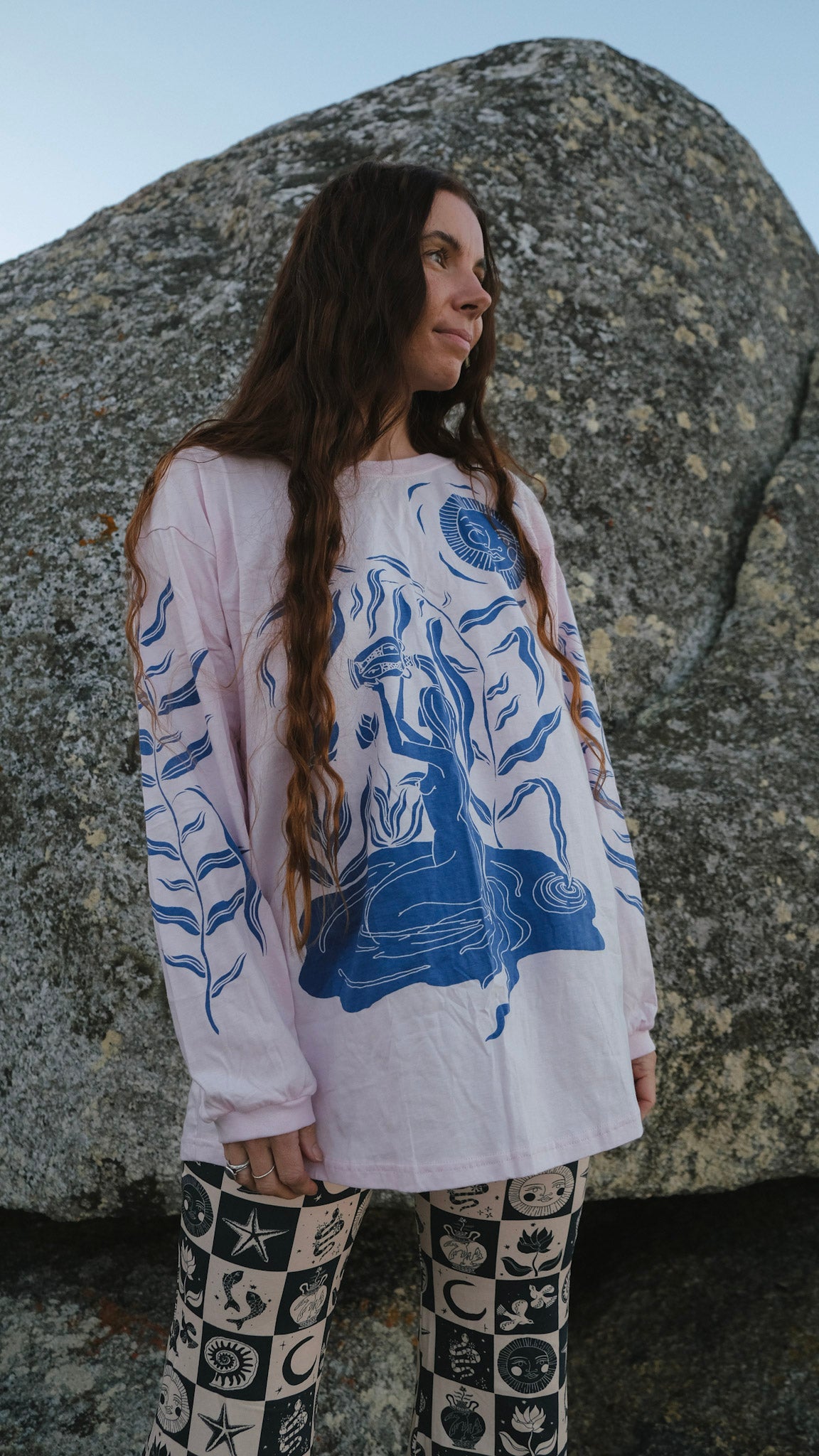 Water Bearer Long Sleeve T-shirt - Baby Pink and Cobalt