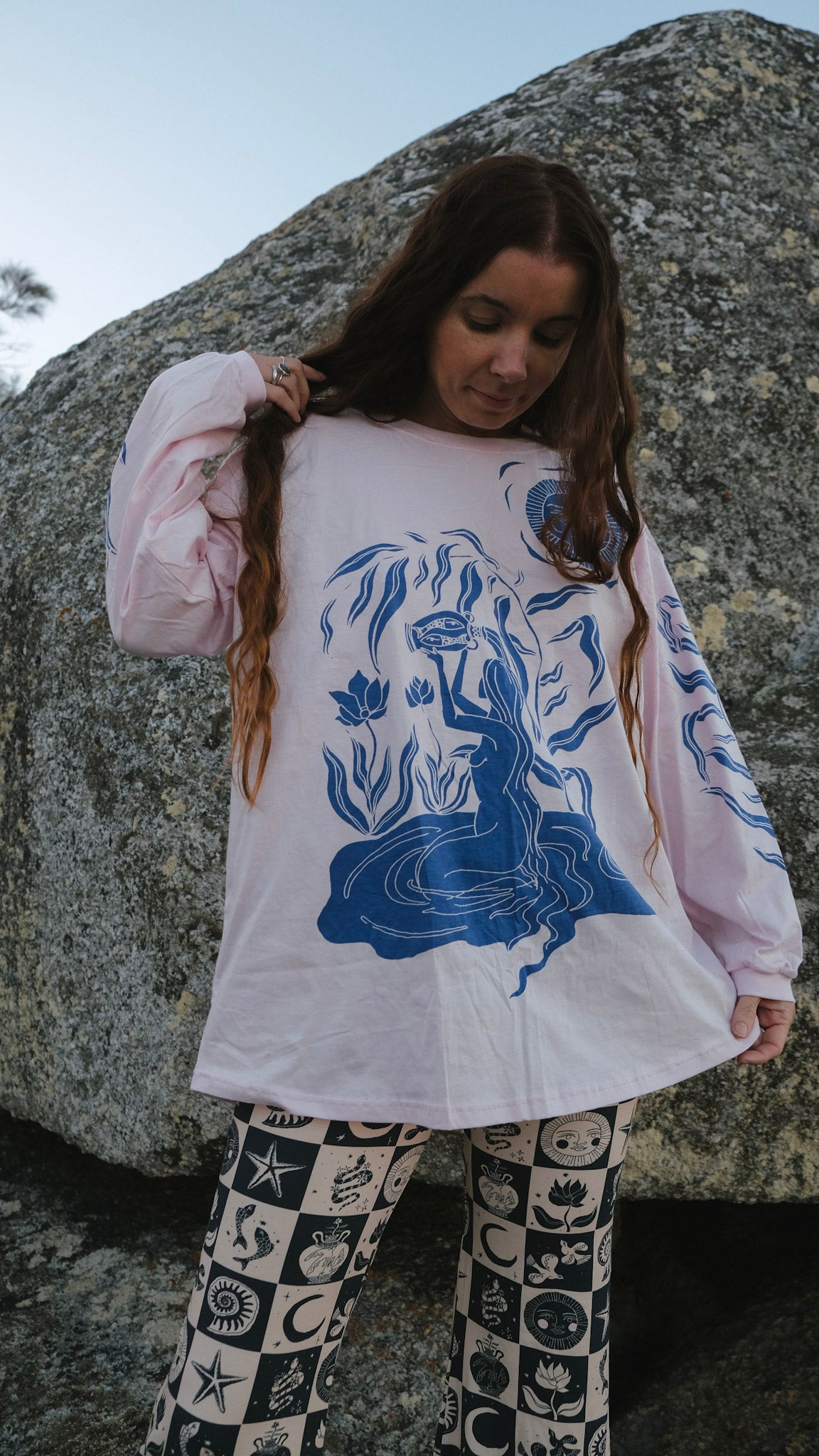 Water Bearer Long Sleeve T-shirt - Baby Pink and Cobalt