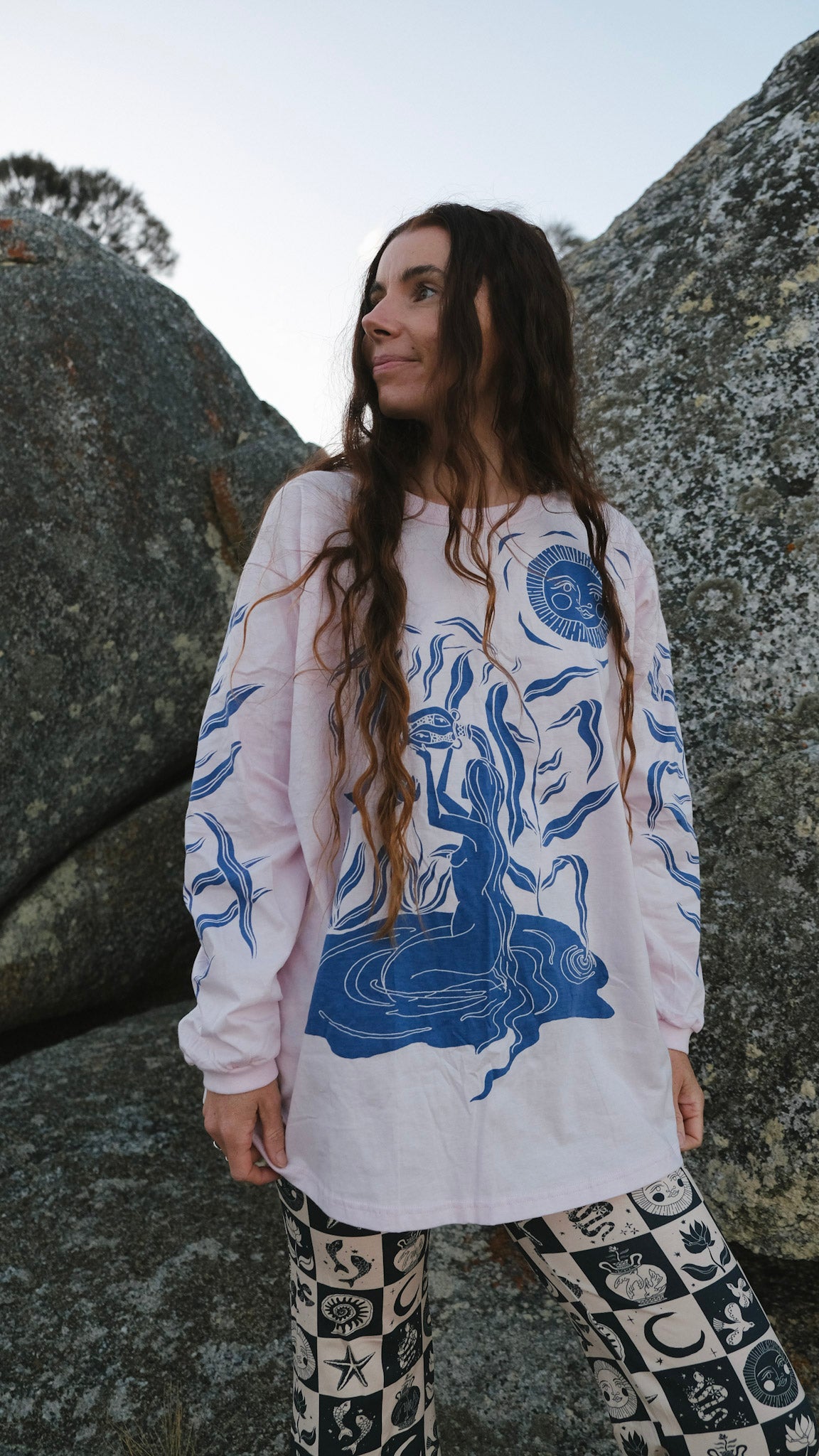 Water Bearer Long Sleeve T-shirt - Baby Pink and Cobalt