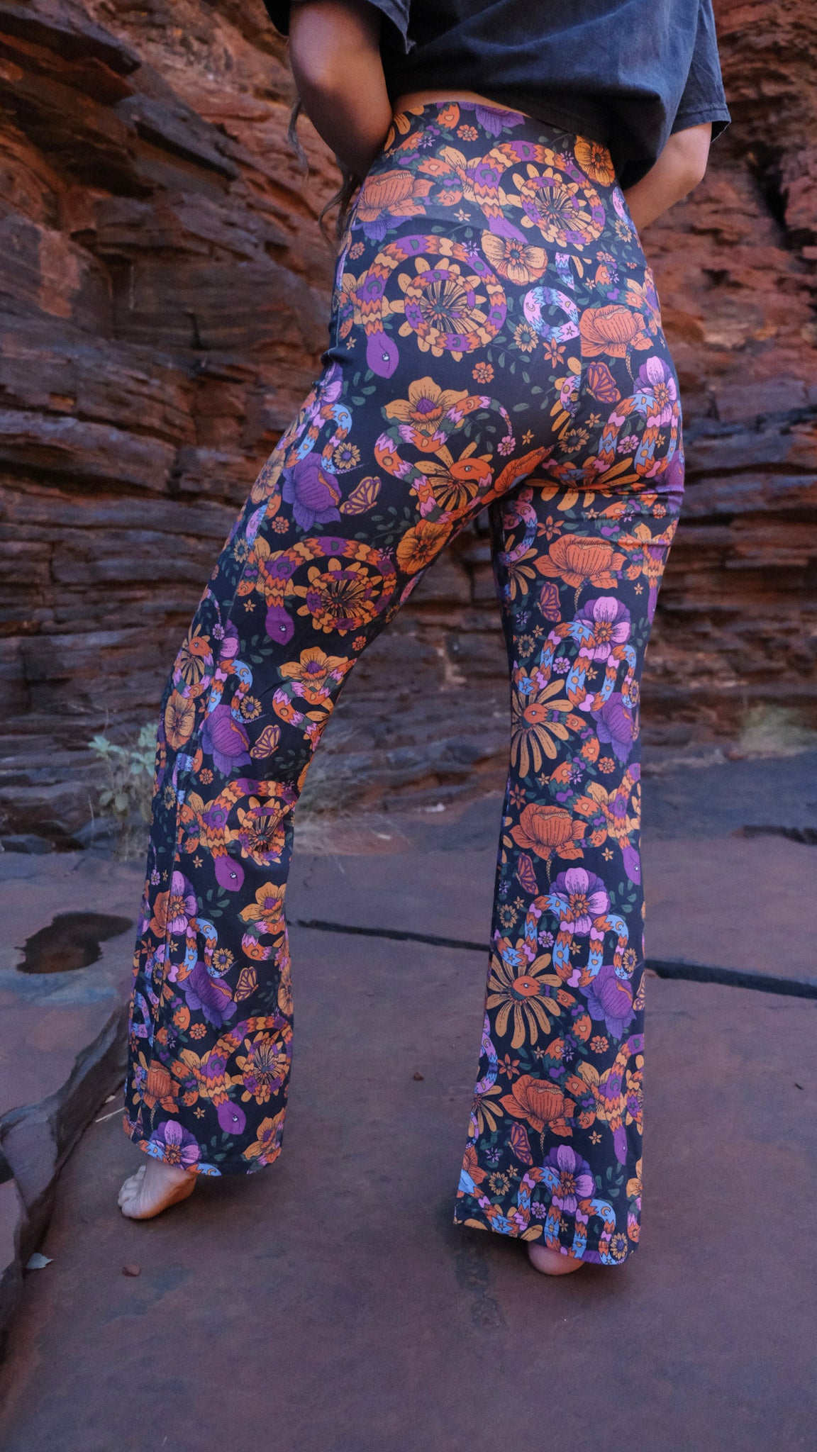 Long Flares - Snakes and Blooms - Black