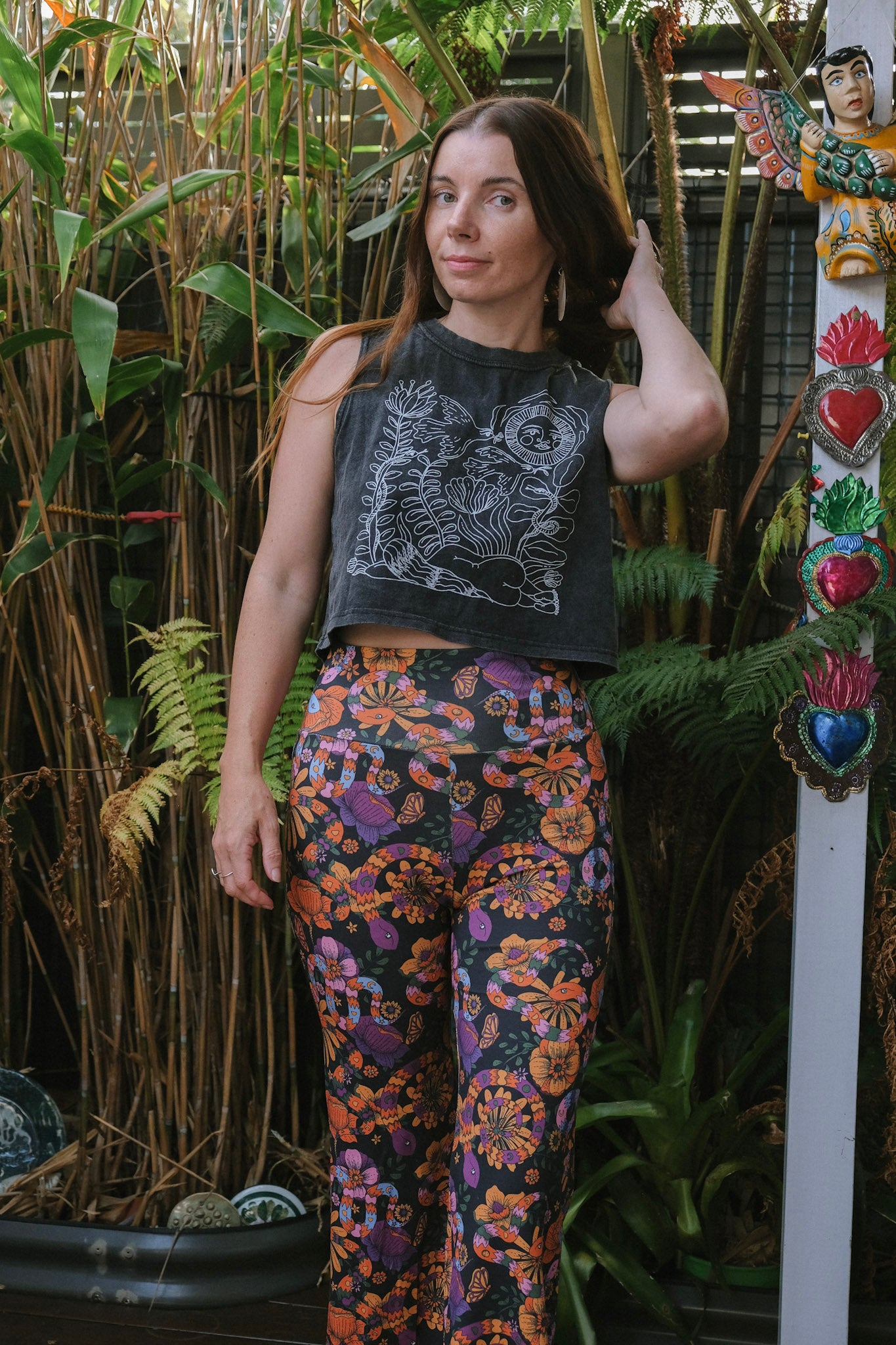 Sleeveless crop tee - Black Stonewash - You're True Nature