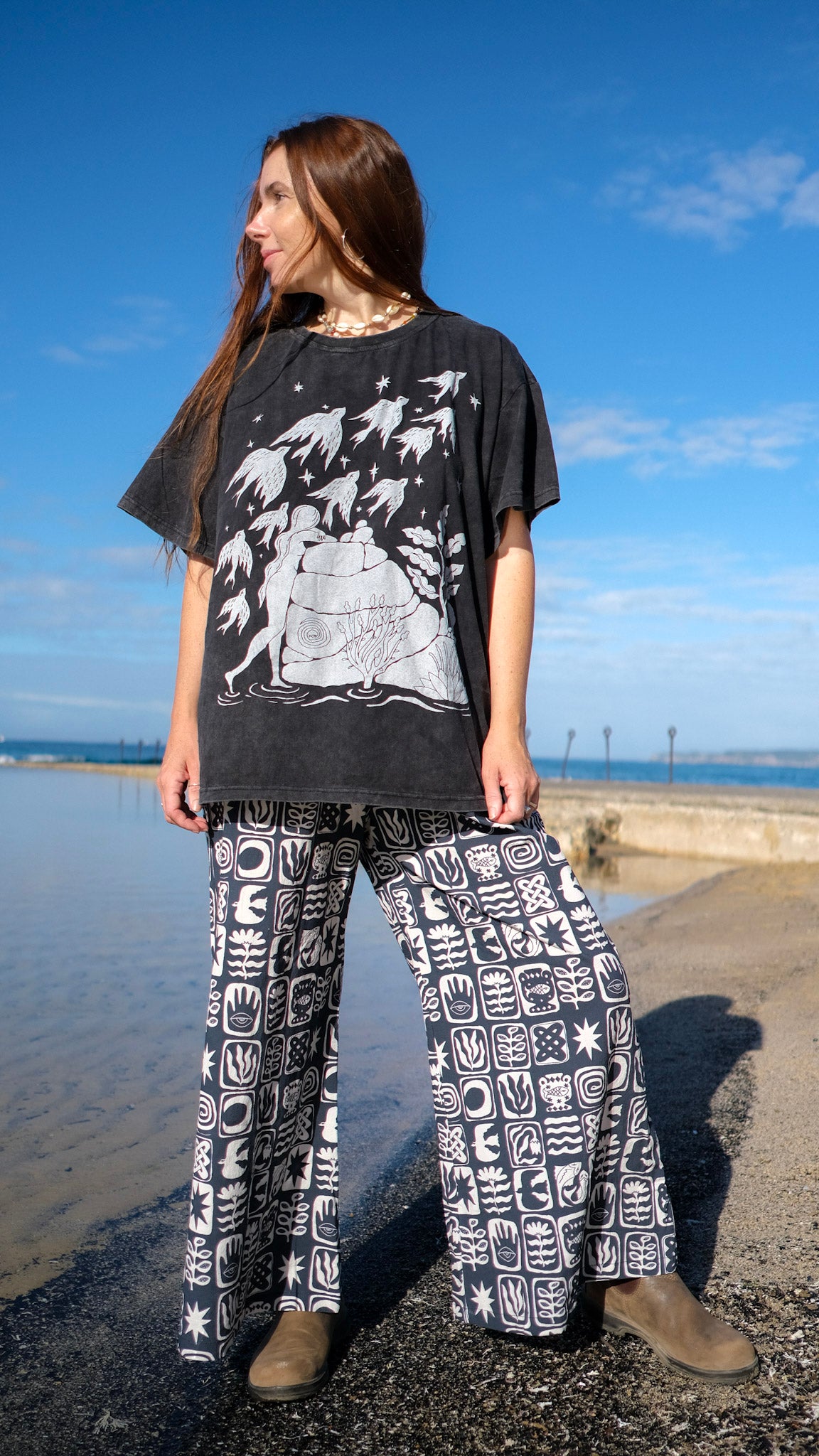 Pilbara Oversized T-shirt - Black stonewash